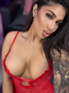 babybluesin steamy show whit me 💖 Pic 2