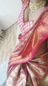 WednesdayAddams_: Saree love ( фото)