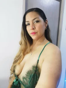 Naomi_curvy69's Make me scream 🍑 Sex Photo 6