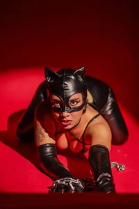 Cat woman!🐈‍⬛ od Robin_H00t_2  5 snímek
