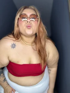 A sexy ass in a whithe pant de aandreaperez  7 photos