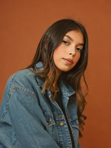 MELODY19 About me🎀💜 Pic 4