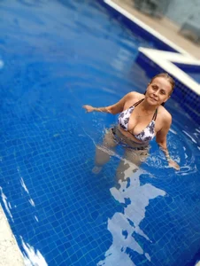 Verao de 20Com3eR  4 Imagens