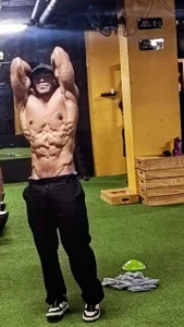 Troyy_lee1のPublicの枚の写真