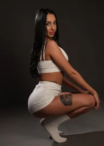 Easy look today. 👄🤍😏 de KairaAndrews  3 Imagens