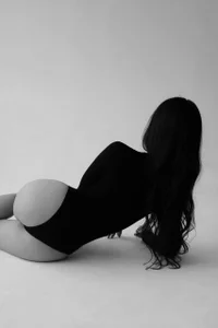 LisaColeePublic图片 9