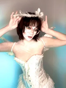 Lana__and__Jana Halloween🎃 Angel and Demon👻 Dominant 🎃 Sub 🎃 Pic 2