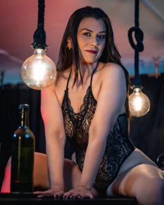 martina_foxy_ come with me for a while Pic 2