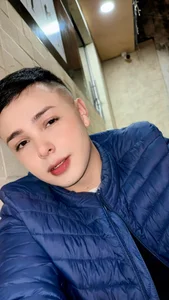 christopher_Hot kullanıcısının Public albümü -  2 fotoğraf