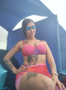 Dalene_27 I am different from everyone, I will give you a lot of confidence - {count, plural, one {תמונה אחת} two {שתי תמונות} many {# תמונות} other {# תמונות}}