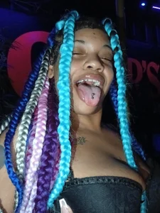 LadyyDeyy Omar's Show Bar зображення 2