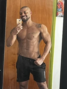 Home od muscle_fit  8 snímek