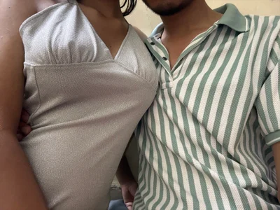 young_couple76 Public Foto 2