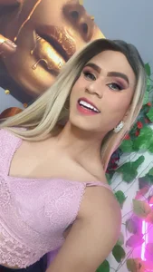 pinck de saskya_deluxxe_oficial_ Foto