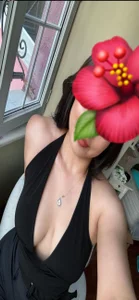 Hot_Yassmin Public Hình