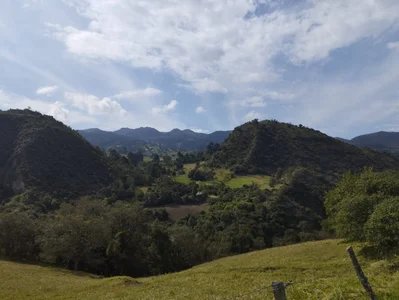 Ariell_Kieran 🏞️LANDSCAPES AND THE SKY Pic 3