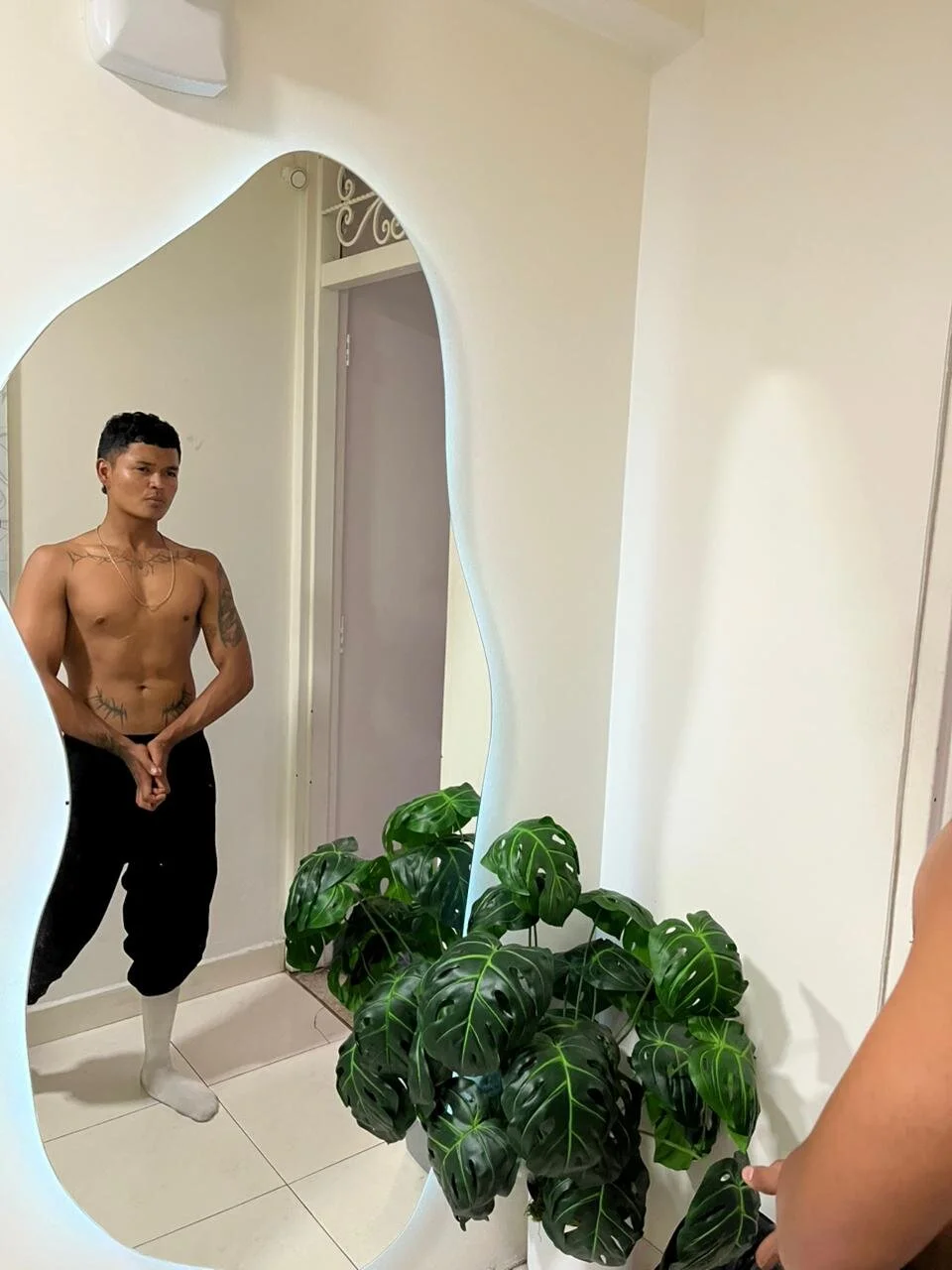 ภาพที่กำลังนิยมของ AndrewKenoxx_  2301