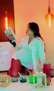 _Victoria_Collins Pleasure experiments Pic 8