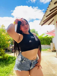 Loren_sexx6 Public Pic 2