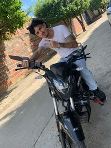 Kriss_EdwardsのKriss BIKERの 2枚の写真