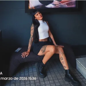 Betty_moon2 Public Billede