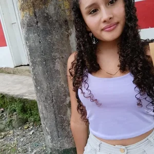 Mia_Honey26 Public Pic 2