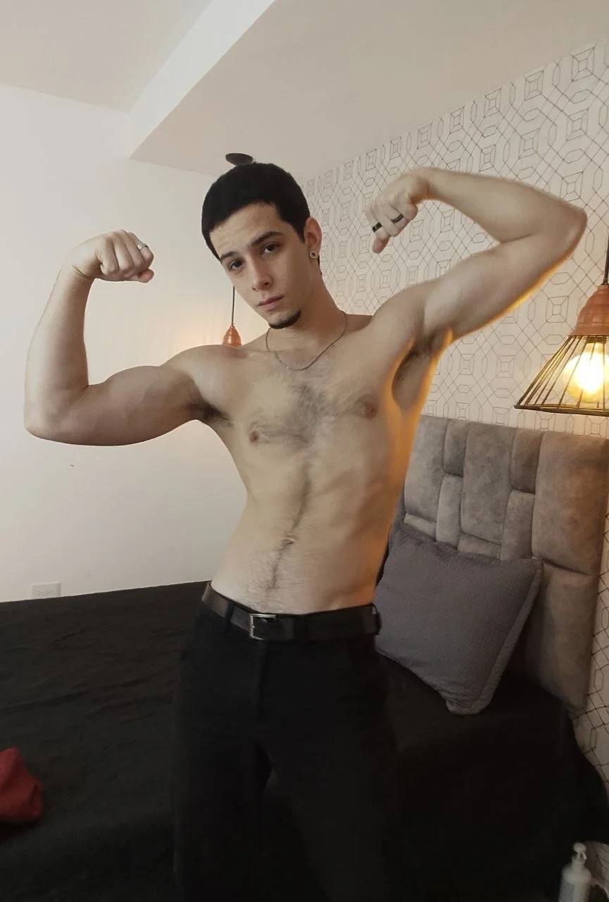 isaacblaze_ Poză populară 6517