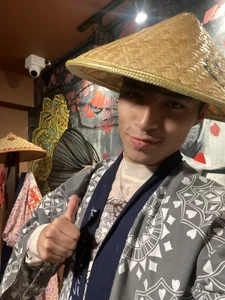 dylan_fun18 my descendants  2টি ছবি