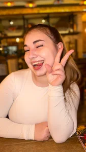 softiekitty I'm in a restaurant🍽️ Εικόνα 4