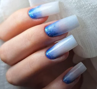 ArielBurn Nails รูป  2
