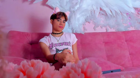 spicy_adonhisSweet Trouble in Pink 💖图片 2