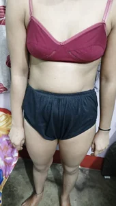 Public de 18_year_old_girl  4 photos