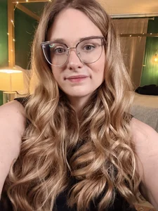 thatcutegirlwtheglassesSelfies Bild 5
