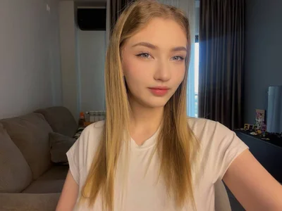 AveryBerkson booobs . fénykép