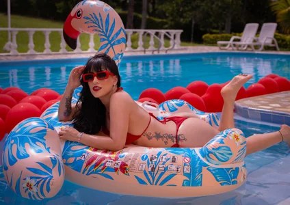 Aura_Baker Public Pic 3