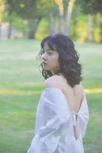 momo-small Public Pic