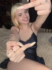 Creatrix_Lola Public Foto 8