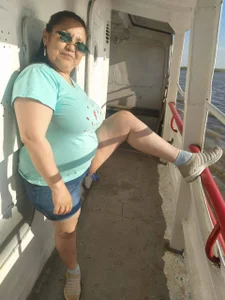 Zulfiya_Bruce day off Pic 3