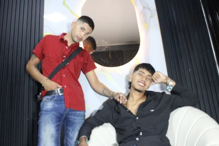 darwinandbrayannClass, style, and an irresistible dose of charm. Two men who redefine elegance with every glance 🖤✨ Bild 5