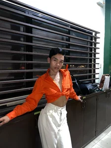 ur_hottestfemboyのyour hottest femの 2枚の写真