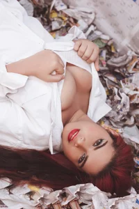 Ruby_Bigbbs Sexy girl in the newspaper Pic
