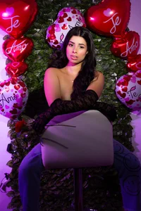 emma_castilloo Would you be my Valentine? 💞 Pic 3