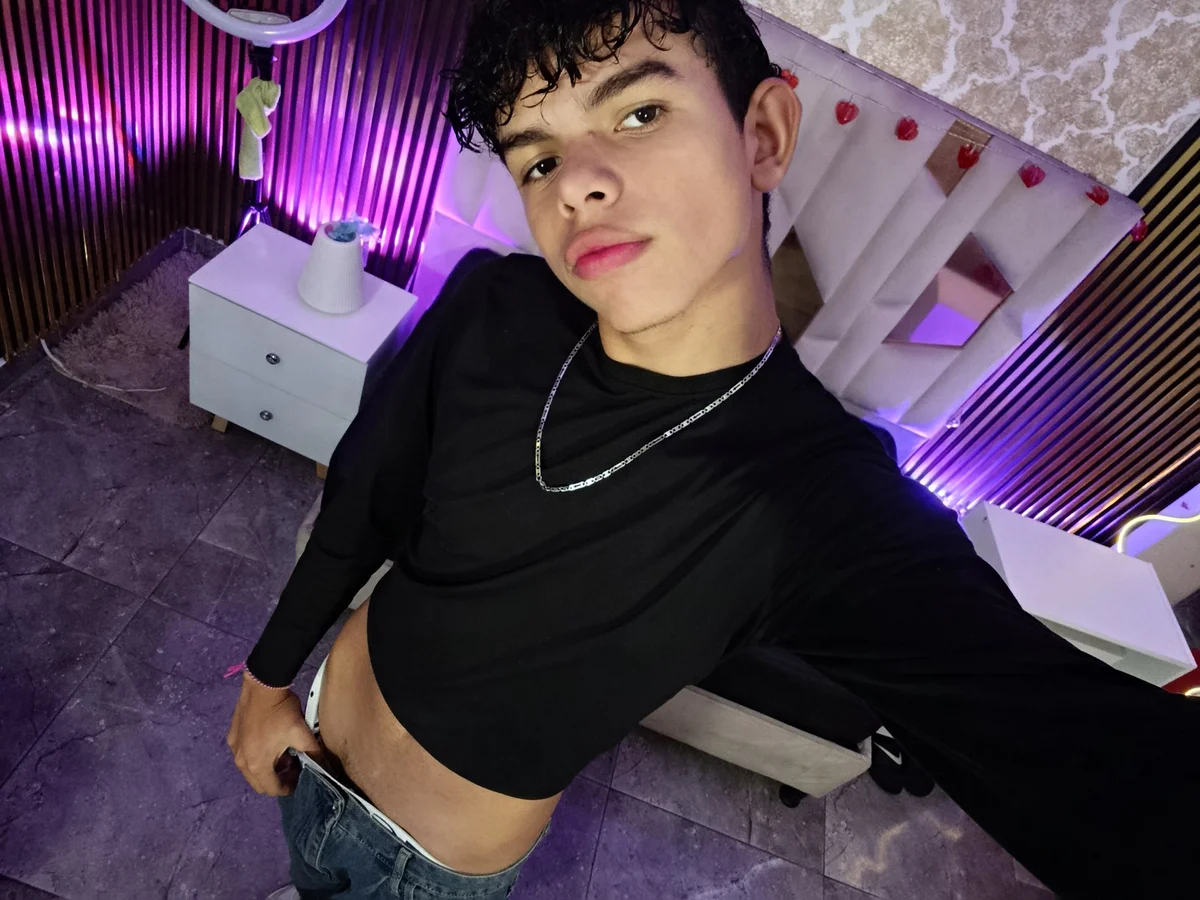 keahi_tay 热门图片 842