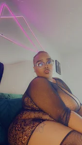 Caramelcreamer's XXX Nude Photo 4
