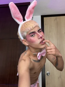 lukasstrong_ Bad pink bunny 🩷 Poză 5