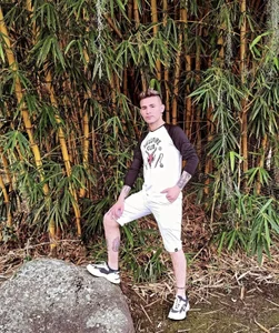 Axelcherry Public Pic 4