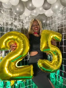 kattyytaylor ¡happy 2025! ✨ Gambar 5