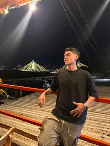 Axel_DavisS Public Poză 5