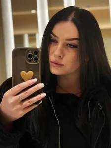 AliceOfWondersS Public зображення 4