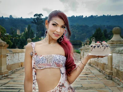 HannaPetit Happy Birthday Pic 4